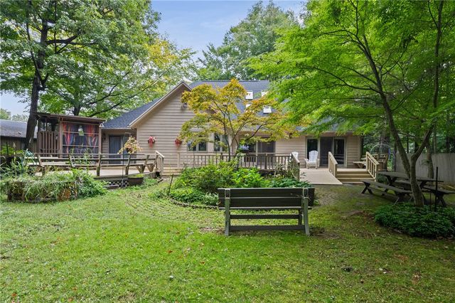 1226 Stafford Crescent, Webster, NY 14580