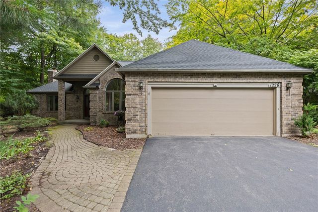 1226 Stafford Crescent, Webster, NY 14580