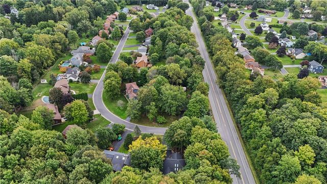 1226 Stafford Crescent, Webster, NY 14580