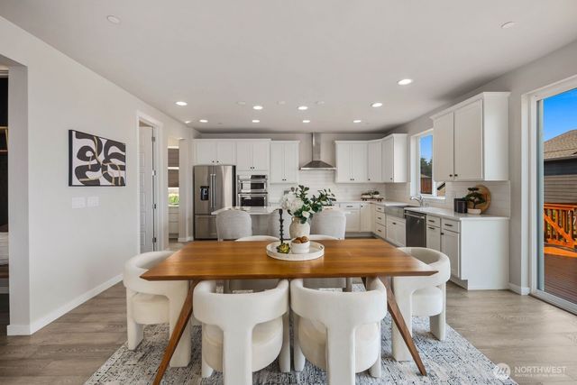 34026 SE Klaus Street, Snoqualmie, WA 98065