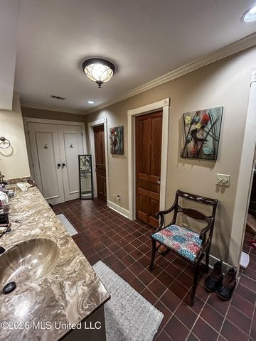503 E Government Street, Brandon, MS 39042
