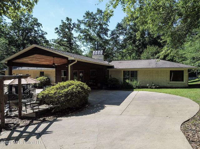 503 E Government Street, Brandon, MS 39042