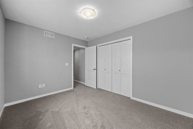 765 Hanks Dr, Iowa City, IA 52240