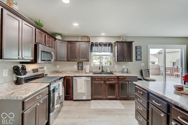 1110 Foxtail Drive, Franklin, IN 46131