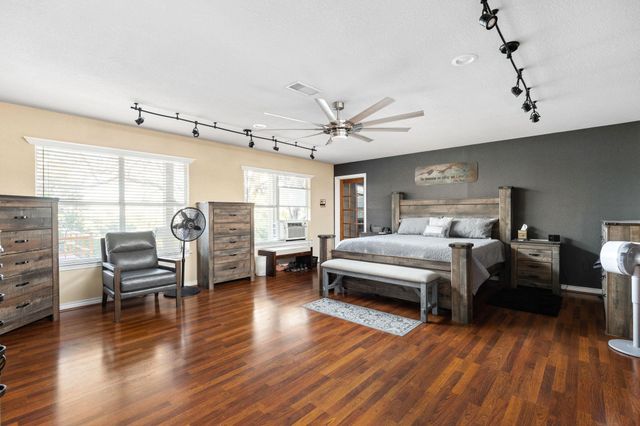 2706 Tradewind DR, Spicewood, TX 78669