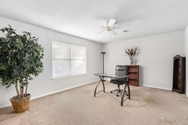 2706 Tradewind DR, Spicewood, TX 78669