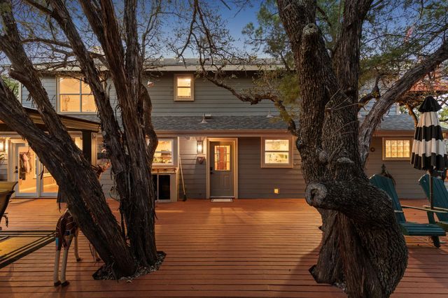 2706 Tradewind DR, Spicewood, TX 78669