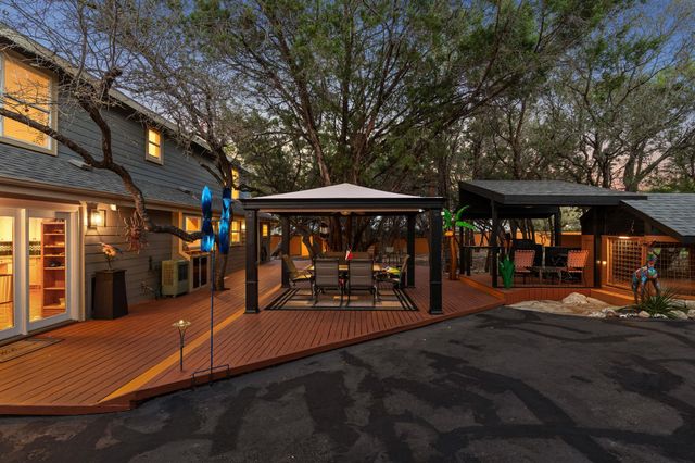 2706 Tradewind DR, Spicewood, TX 78669