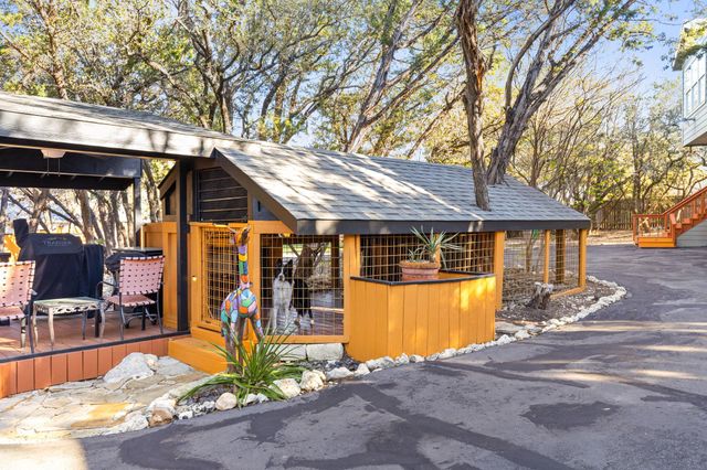 2706 Tradewind DR, Spicewood, TX 78669