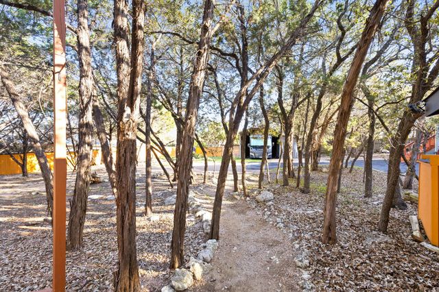 2706 Tradewind DR, Spicewood, TX 78669