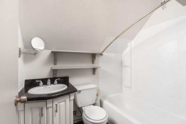 2706 Tradewind DR, Spicewood, TX 78669