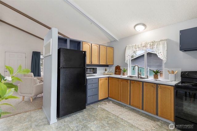 29822 47th Place S, Auburn, WA 98001