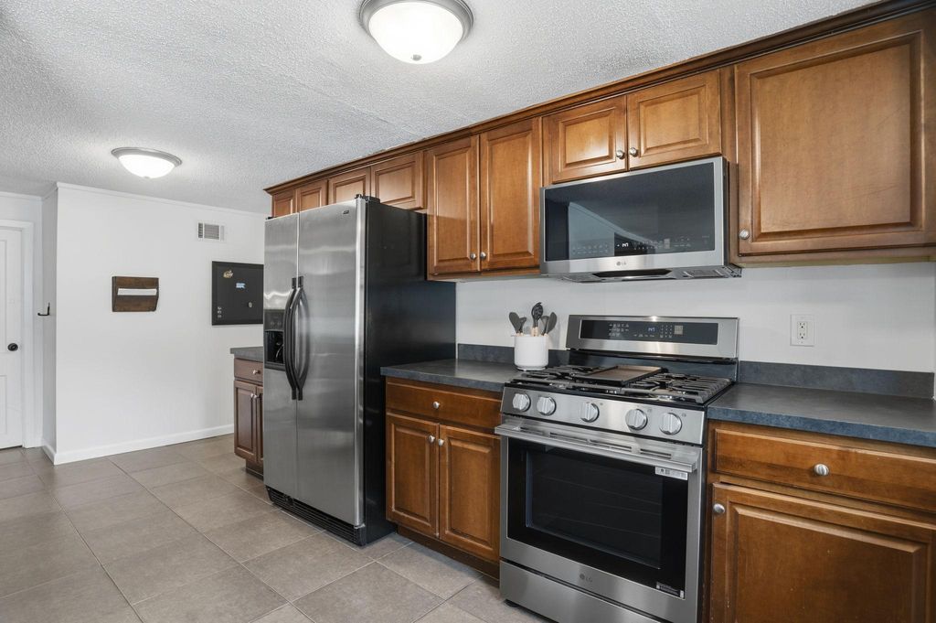 8841 Nicollet Avenue S, Bloomington, MN 55420 — photo 3