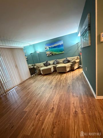 125 Archery Court, Old Bridge, NJ 08857