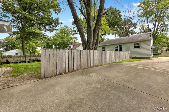 509 N Jefferson Street, Mascoutah, IL 62258