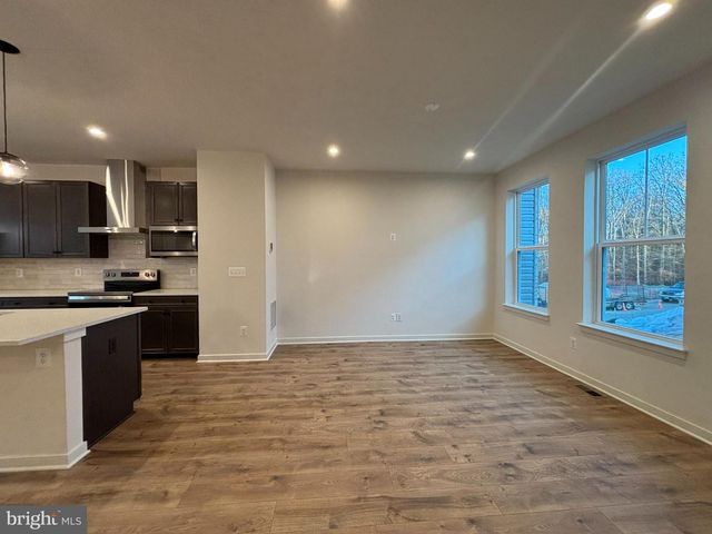 17988 ALICIA AVE, Dumfries, VA 22026