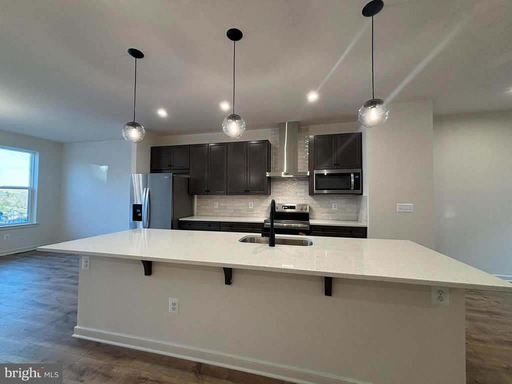 17988 ALICIA AVE, Dumfries, VA 22026