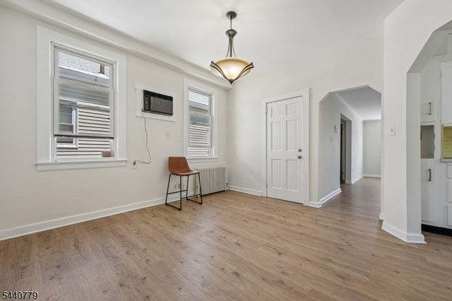 31 Blakely Pl 2, Garfield City, NJ 07026