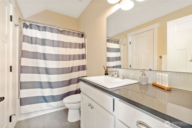 326 Porcupine Lane, Chelan, WA 98816