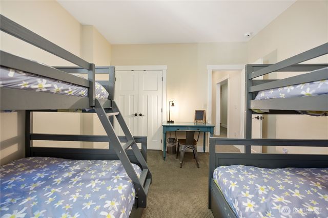 326 Porcupine Lane, Chelan, WA 98816