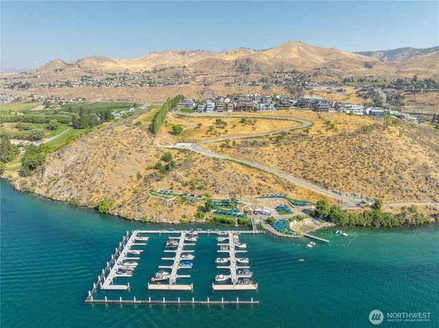 326 Porcupine Lane, Chelan, WA 98816