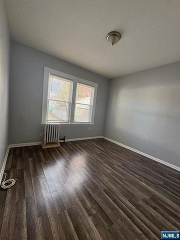 421 Berwick Street, Orange, NJ 07050