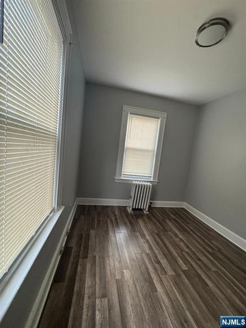 421 Berwick Street, Orange, NJ 07050