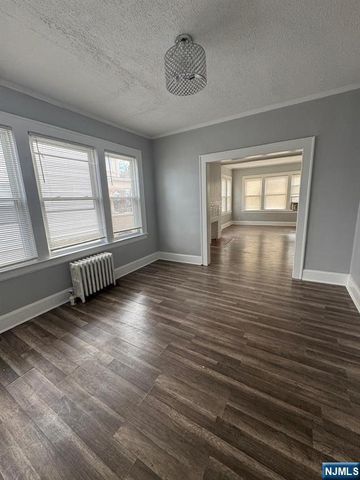 421 Berwick Street, Orange, NJ 07050