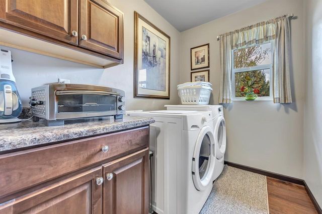 605 PEBBLESTONE CIRCLE, Oneida, WI 54155