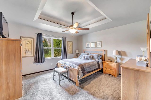 605 PEBBLESTONE CIRCLE, Oneida, WI 54155