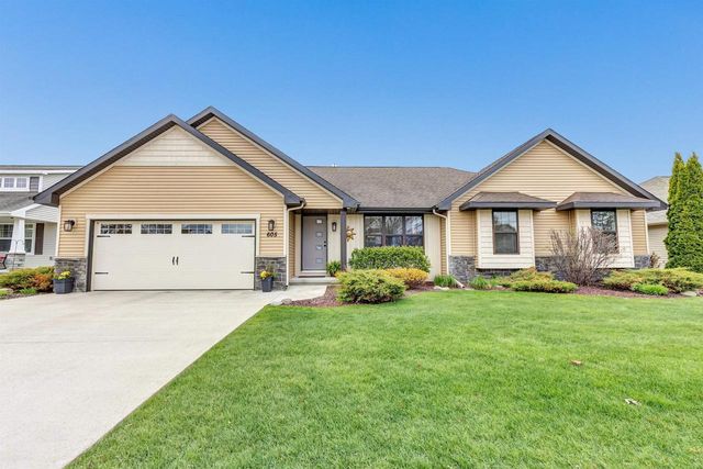 605 PEBBLESTONE CIRCLE, Oneida, WI 54155