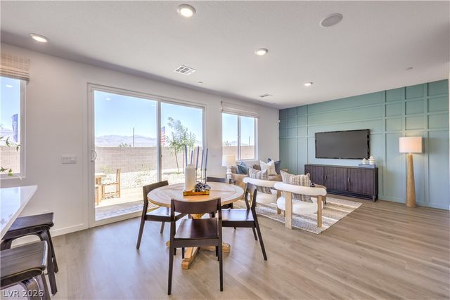 7413 BALENGER BAY Avenue, North Las Vegas, NV 89084