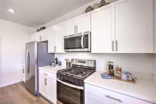 7413 BALENGER BAY Avenue, North Las Vegas, NV 89084