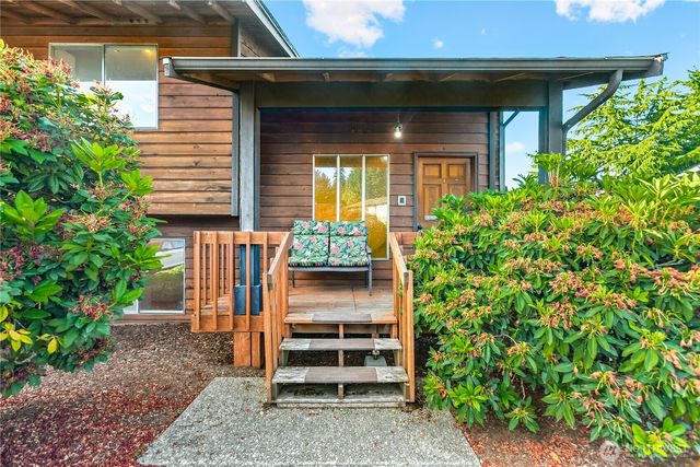 5200 S 302nd Place, Auburn, WA 98001
