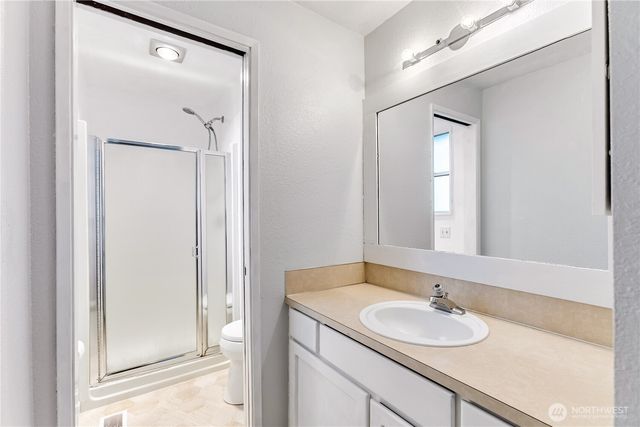 5200 S 302nd Place, Auburn, WA 98001