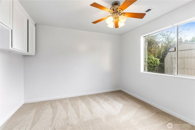5200 S 302nd Place, Auburn, WA 98001