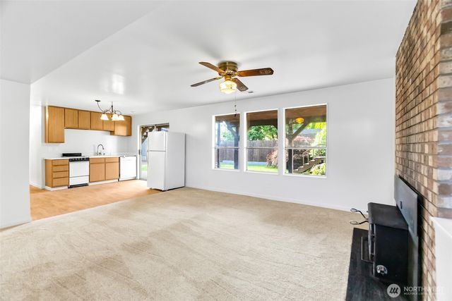 5200 S 302nd Place, Auburn, WA 98001