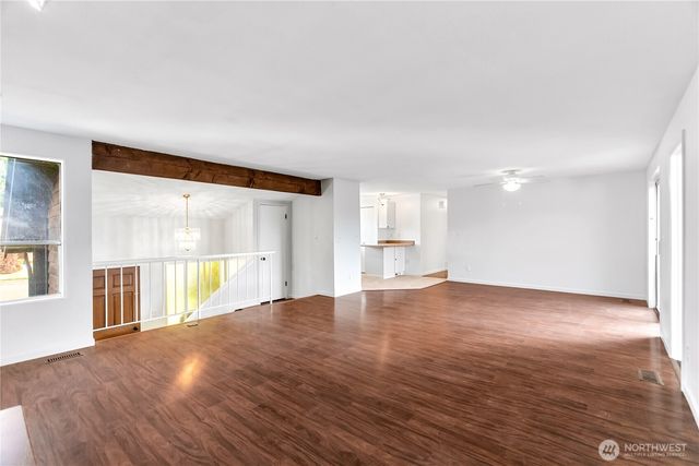 5200 S 302nd Place, Auburn, WA 98001