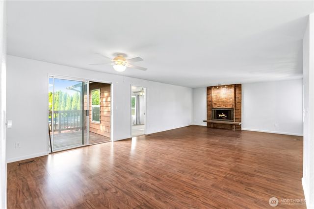 5200 S 302nd Place, Auburn, WA 98001