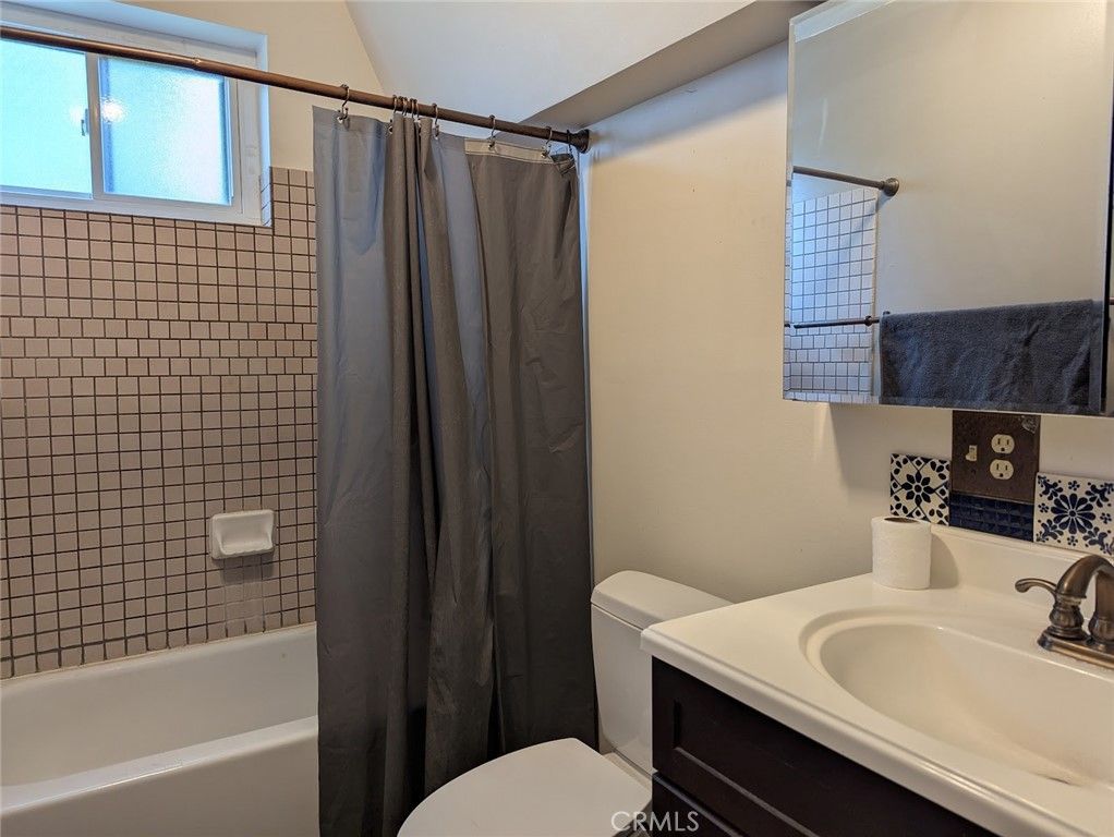 Image 10 of property listing at 2382 Faber, Durham, CA 95938