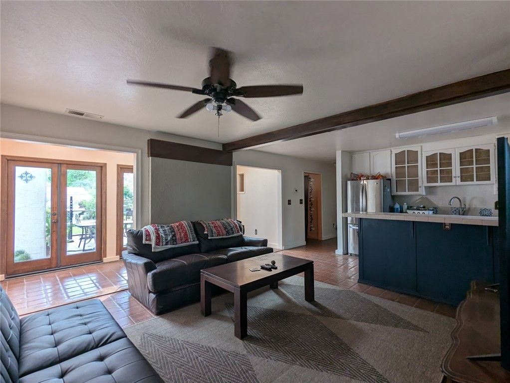 Image 7 of property listing at 2382 Faber, Durham, CA 95938