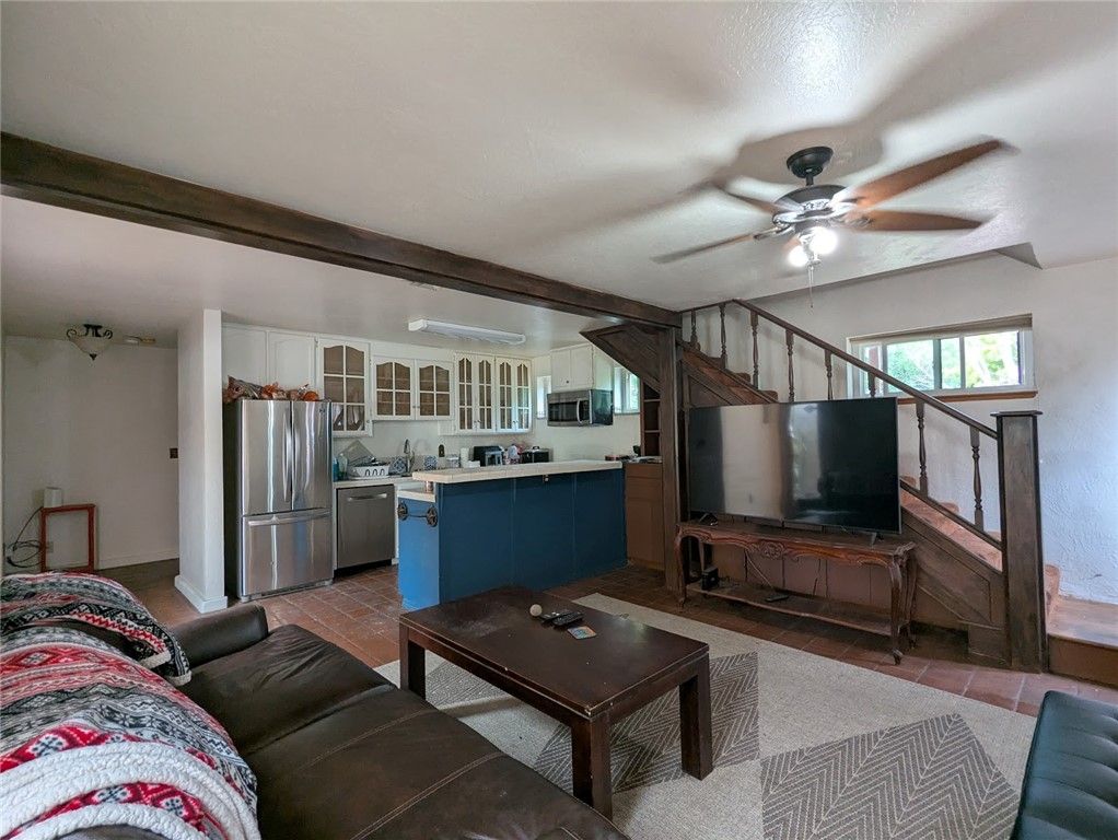 Image 8 of property listing at 2382 Faber, Durham, CA 95938