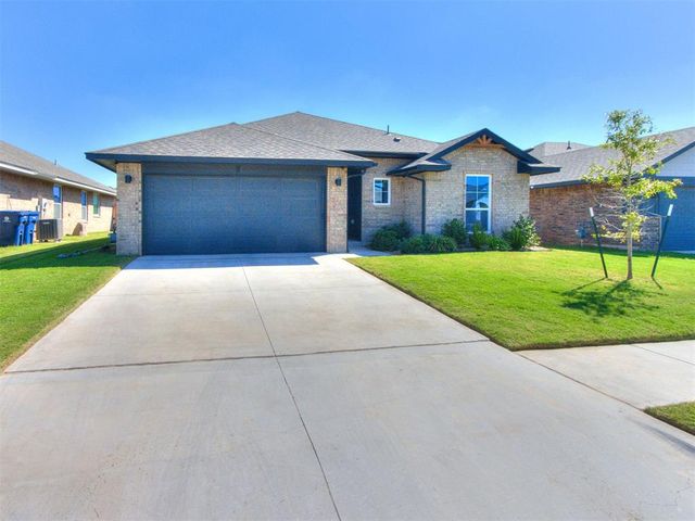 1004 Acacia Creek Drive, Yukon, OK 73099