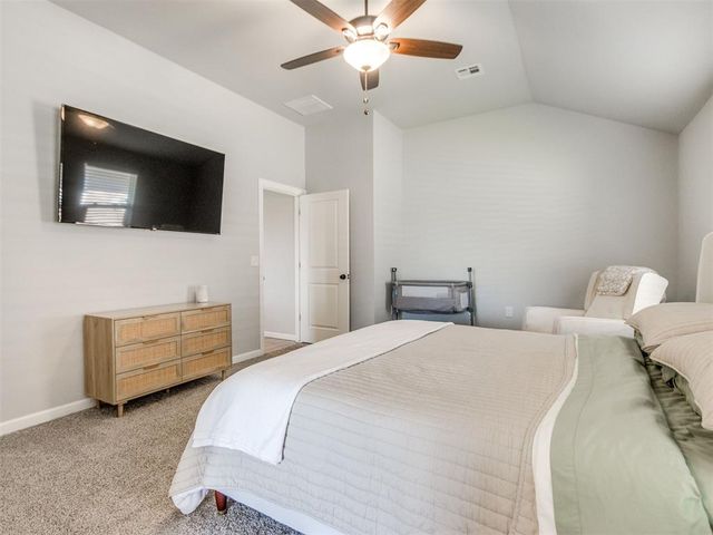 1004 Acacia Creek Drive, Yukon, OK 73099