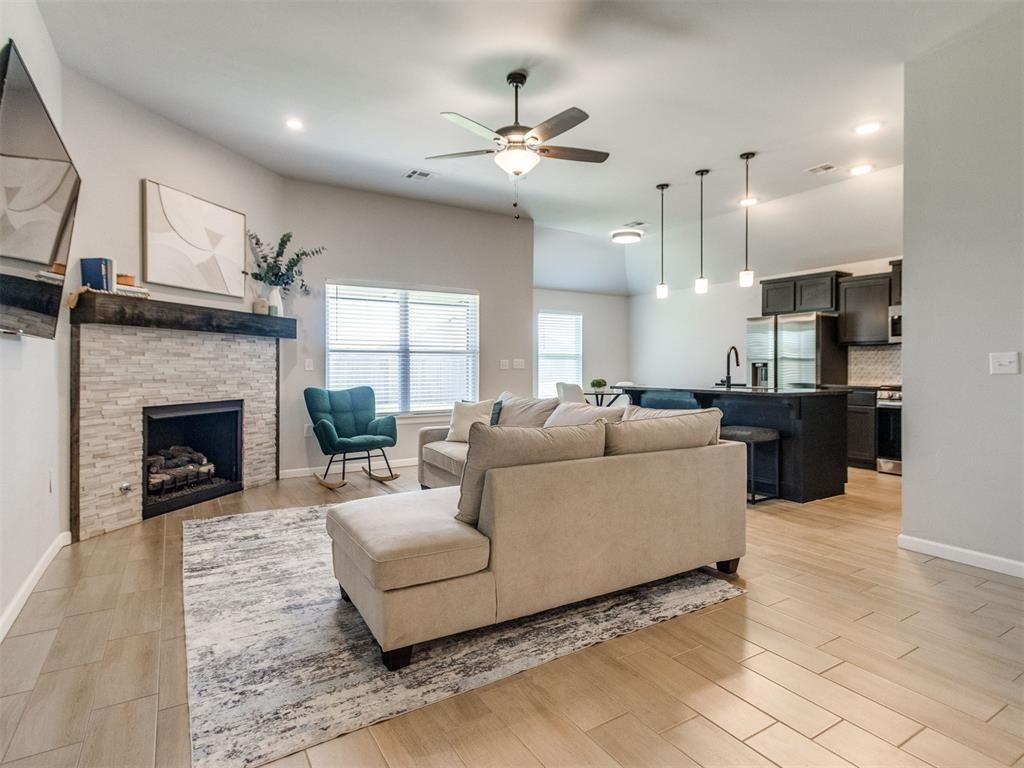 1004 Acacia Creek Drive, Yukon, OK 73099