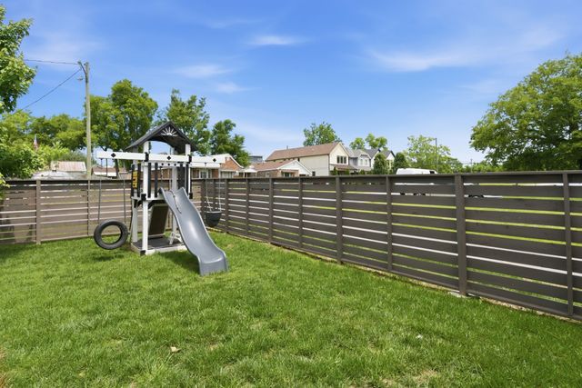 610 45th Ave, N, Nashville, TN 37209