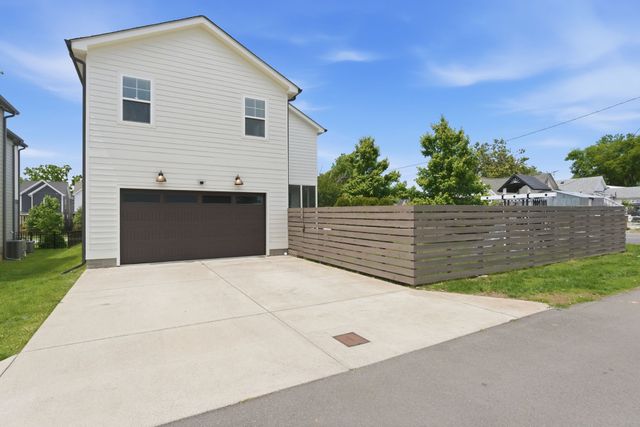 610 45th Ave, N, Nashville, TN 37209