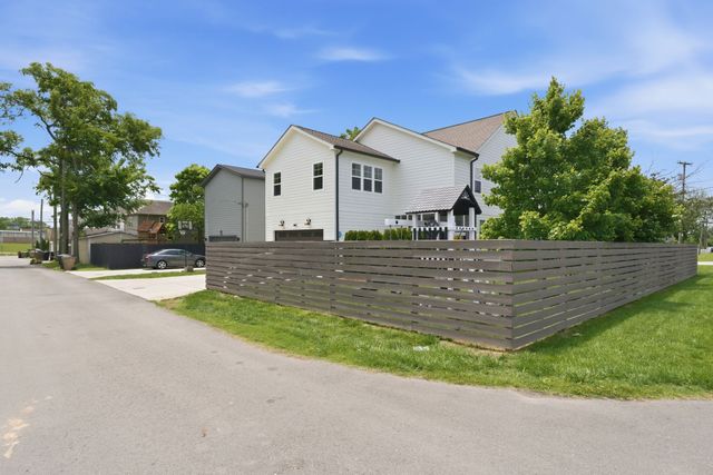 610 45th Ave, N, Nashville, TN 37209