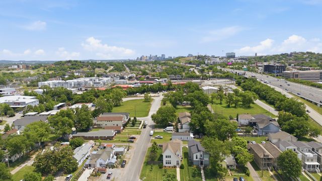 610 45th Ave, N, Nashville, TN 37209