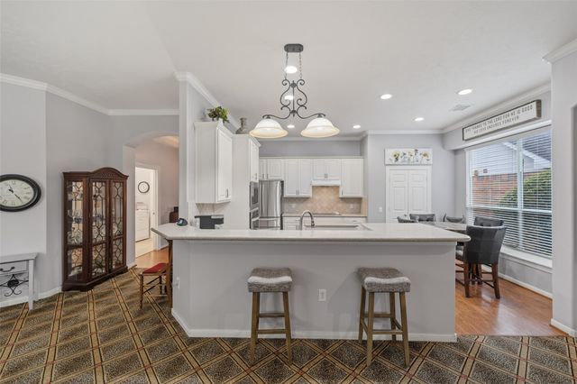 326 Creekwood W, Montgomery, TX 77356